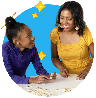 mamá y niña sonriendo